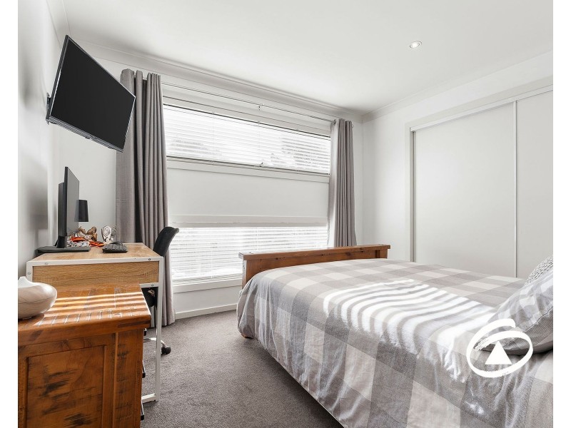 30 Rush Lily Drive, Officer VIC 3809