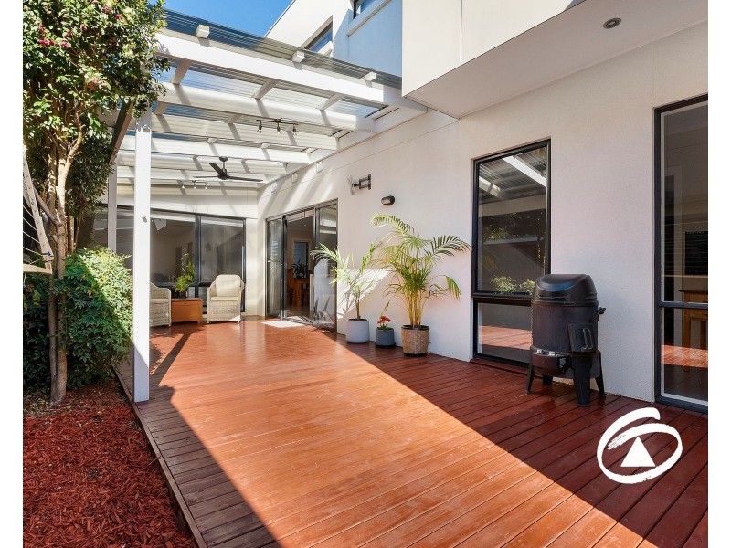 30 Rush Lily Drive, Officer VIC 3809