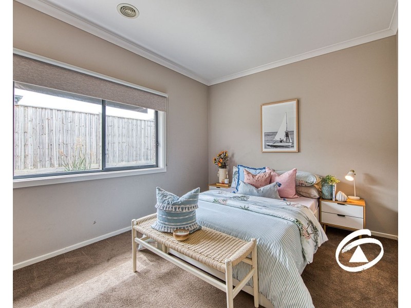 6 Camellia Drive, Bunyip VIC 3815