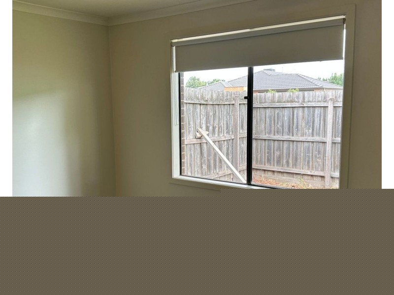 2 Danita Way, Cranbourne West VIC 3977