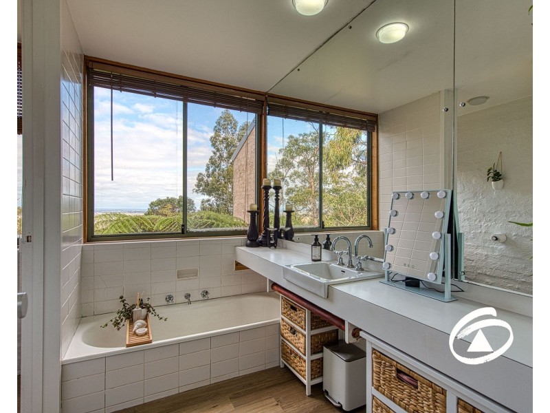 65 Bathe Road, Pakenham VIC 3810