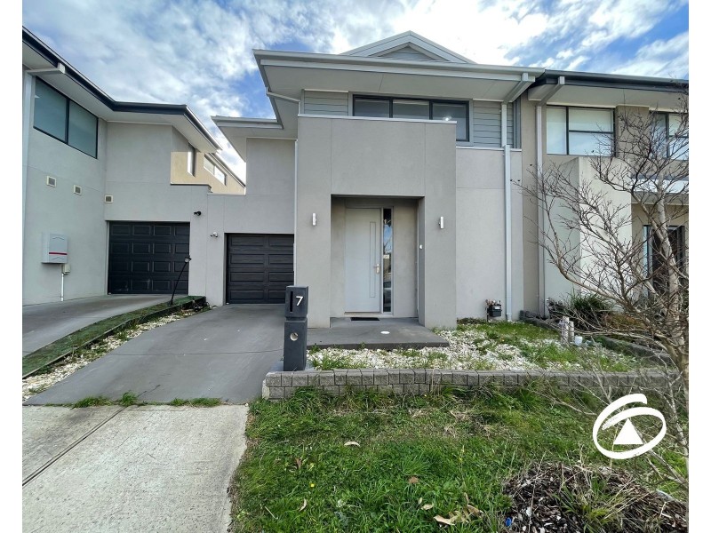 7 Eliot Avenue, Officer VIC 3809