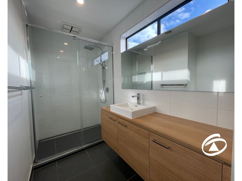 7 Eliot Avenue, Officer VIC 3809