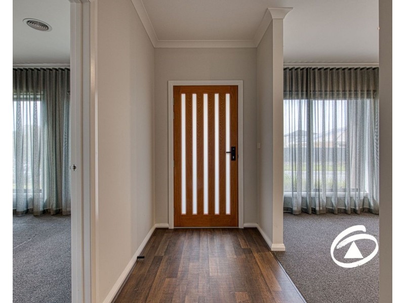 18 Kipling Drive, Officer VIC 3809