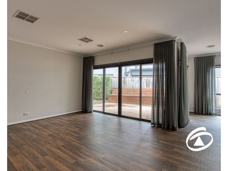 18 Kipling Drive, Officer VIC 3809