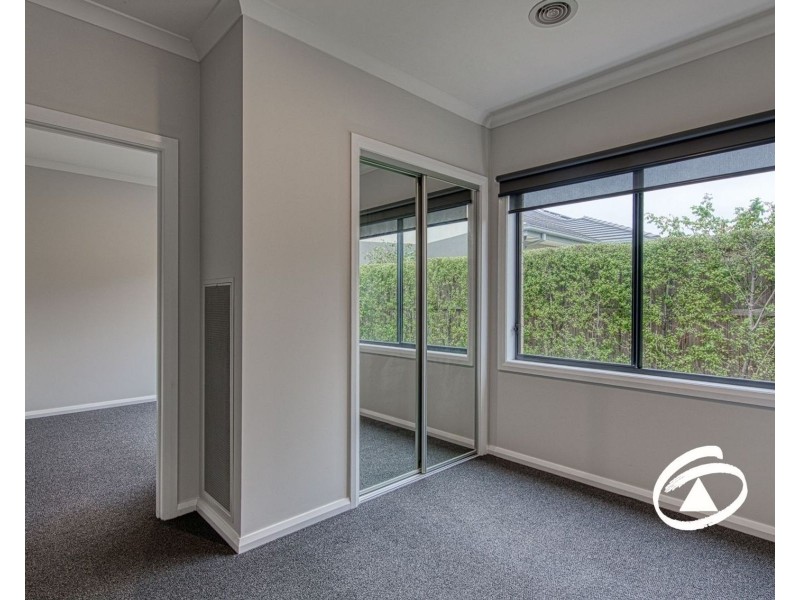 18 Kipling Drive, Officer VIC 3809