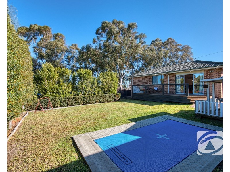 94 Eagle Drive, Pakenham VIC 3810