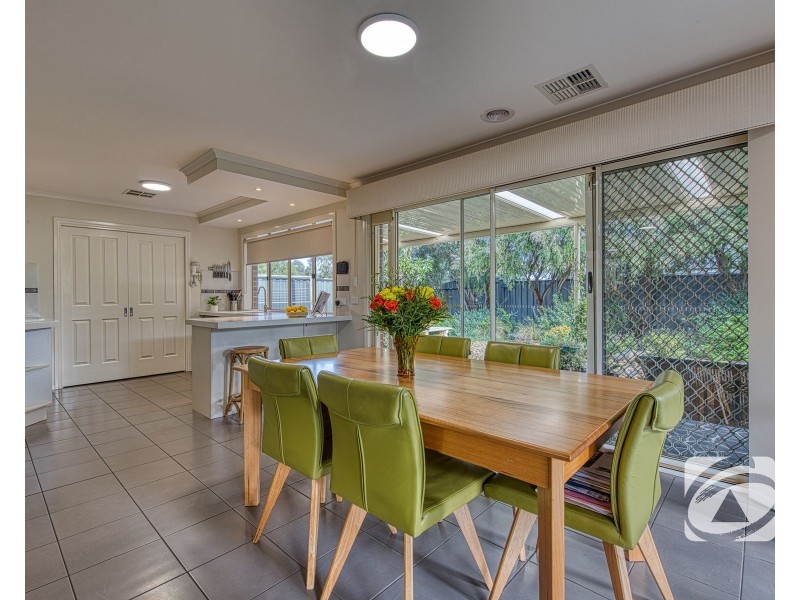 7 Balaton Drive, Pakenham VIC 3810