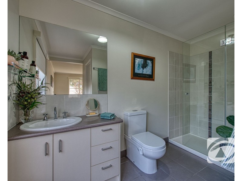 7 Balaton Drive, Pakenham VIC 3810