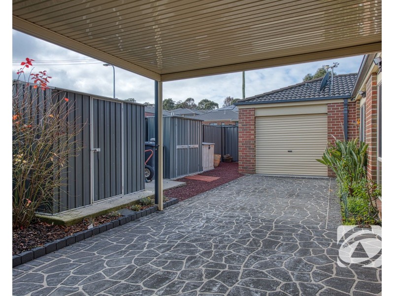 7 Balaton Drive, Pakenham VIC 3810