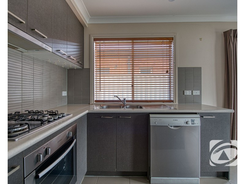 29 Warbler Street, Pakenham VIC 3810