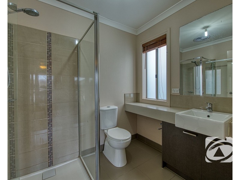 29 Warbler Street, Pakenham VIC 3810