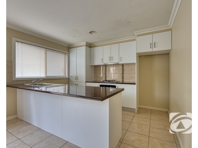 1B Thomas Street, Pakenham VIC 3810