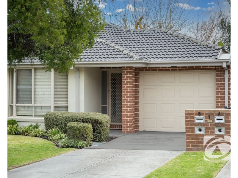 1B Thomas Street, Pakenham VIC 3810