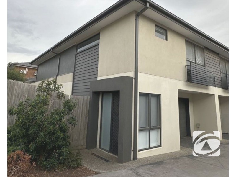 1 Nebula Lane, Cranbourne East VIC 3977
