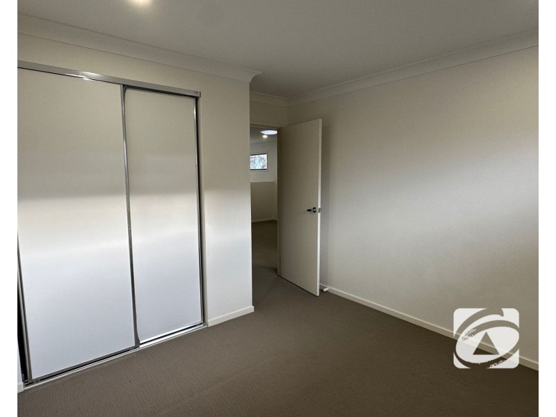 1 Nebula Lane, Cranbourne East VIC 3977
