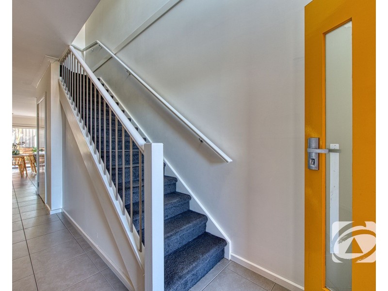 23/23 Atlantic Drive, Pakenham VIC 3810