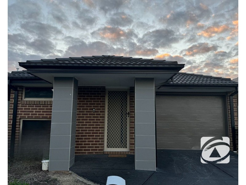 47 Pinnacle Drive, Pakenham VIC 3810