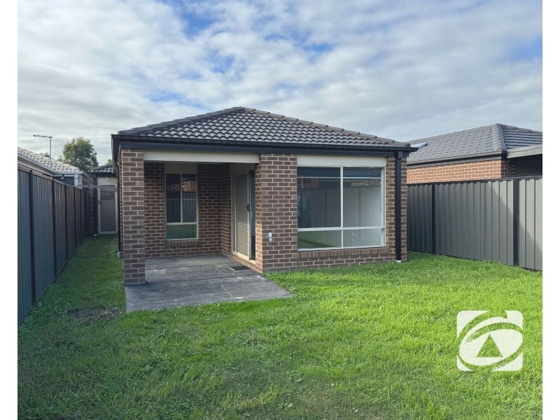 47 Pinnacle Drive, Pakenham VIC 3810
