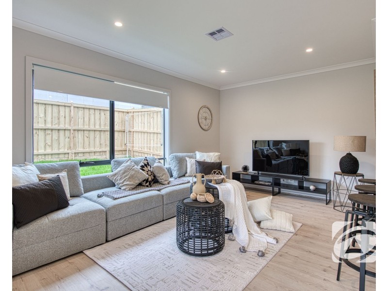 43 Everfair Crescent, Officer VIC 3809