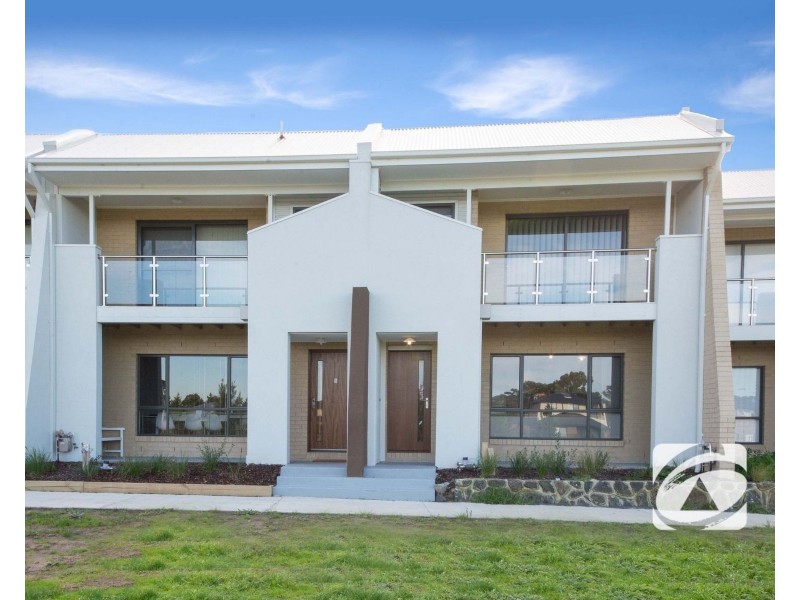 6/7 Cyan Crescent, Officer VIC 3809