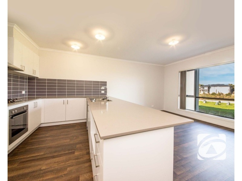 6/7 Cyan Crescent, Officer VIC 3809