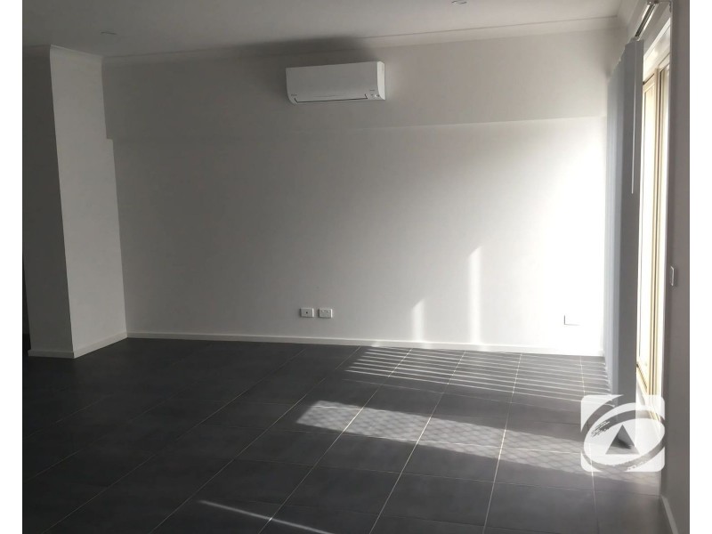 20/23 Atlantic Drive, Pakenham VIC 3810