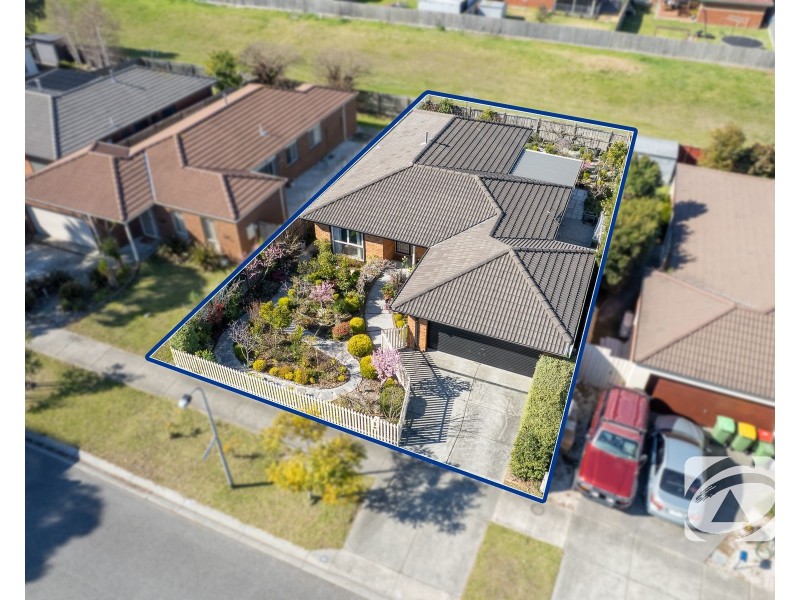 34 Parman Avenue, Pakenham VIC 3810