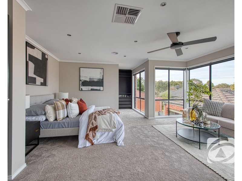 18 Howqua Place, Pakenham VIC 3810