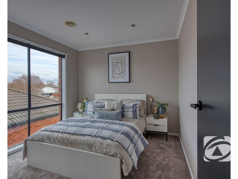 18 Howqua Place, Pakenham VIC 3810