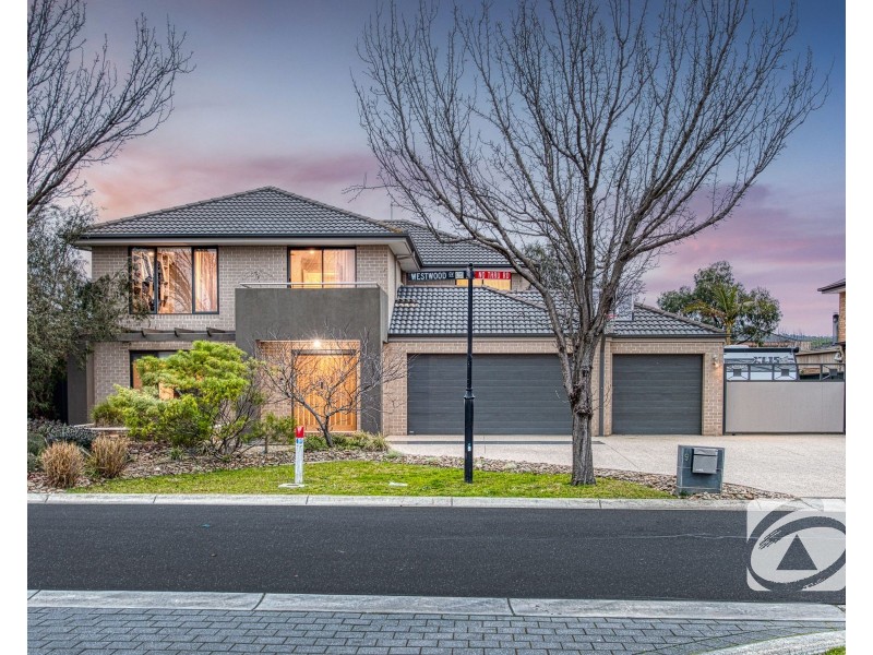 9 Westwood Grove, Pakenham VIC 3810