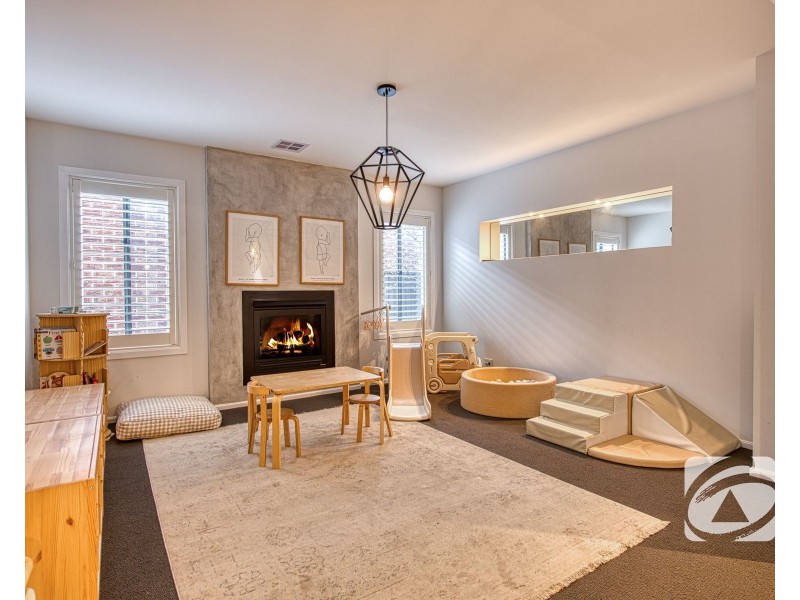 9 Westwood Grove, Pakenham VIC 3810