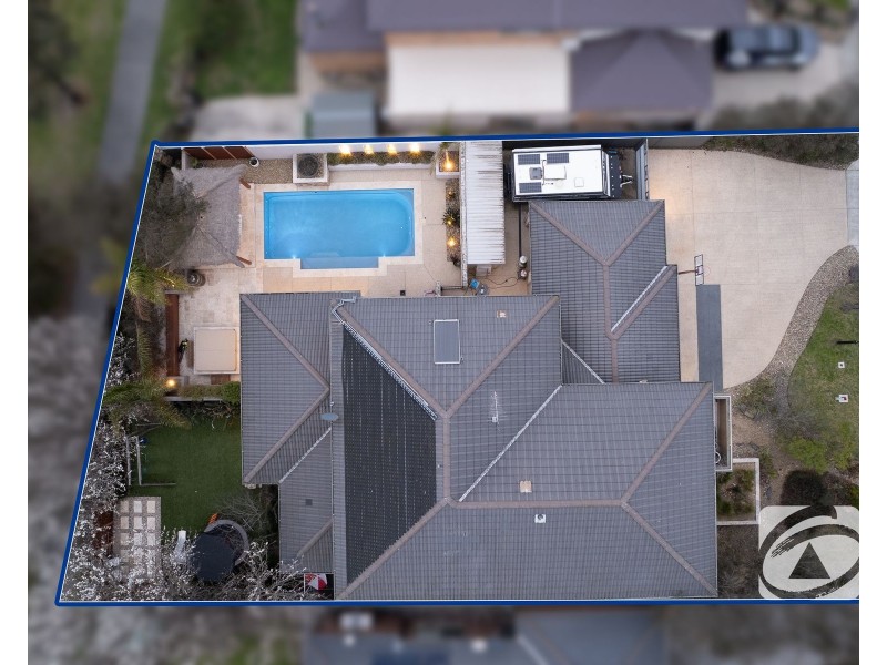 9 Westwood Grove, Pakenham VIC 3810