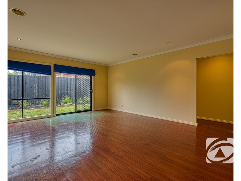24 Hammerwood Green, Beaconsfield VIC 3807