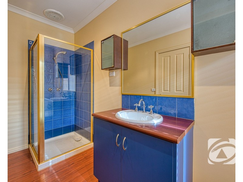 24 Hammerwood Green, Beaconsfield VIC 3807