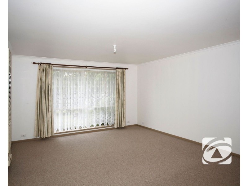 44 Cameron Way, Pakenham VIC 3810