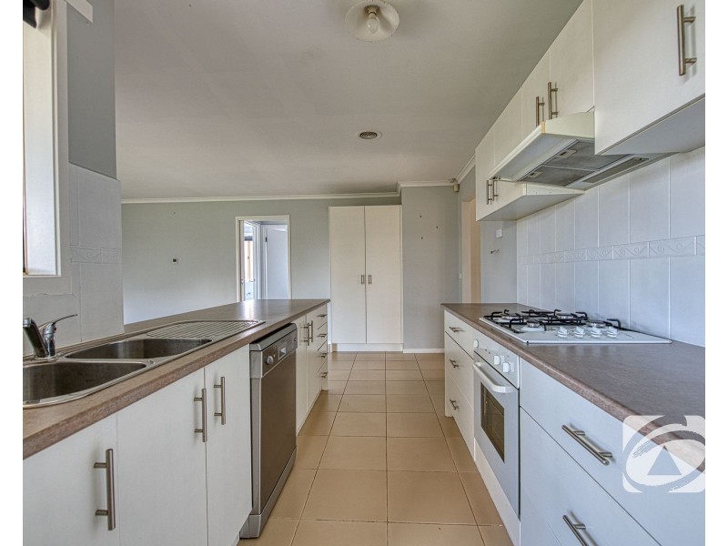 2 Spencer Place, Pakenham VIC 3810