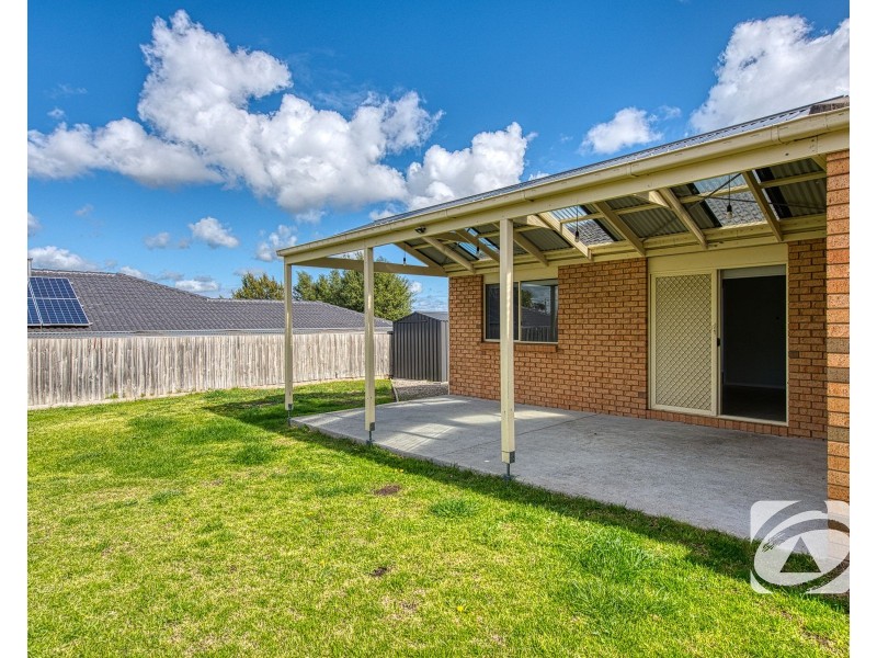 2 Spencer Place, Pakenham VIC 3810