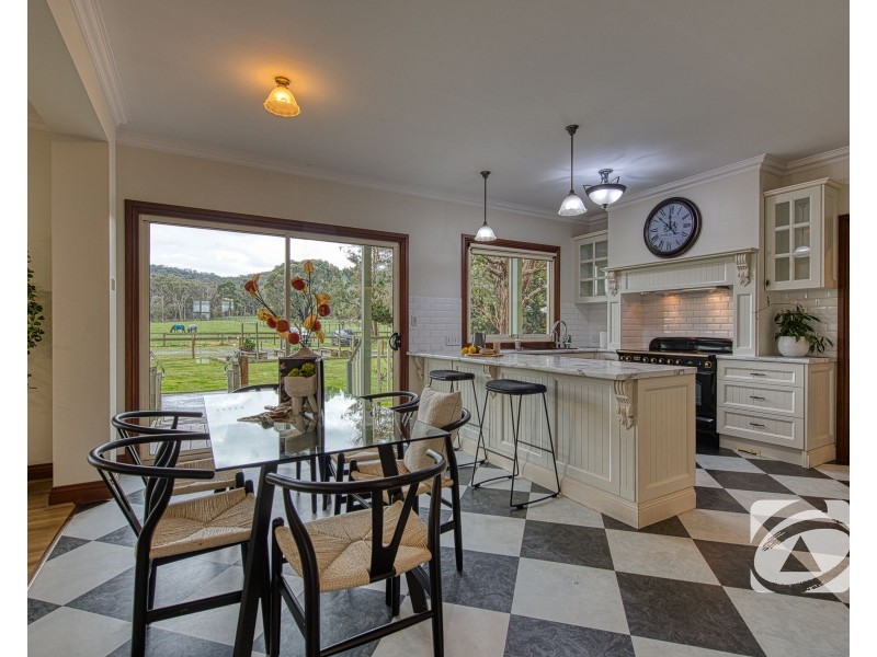 240 Brown Road, Pakenham VIC 3810