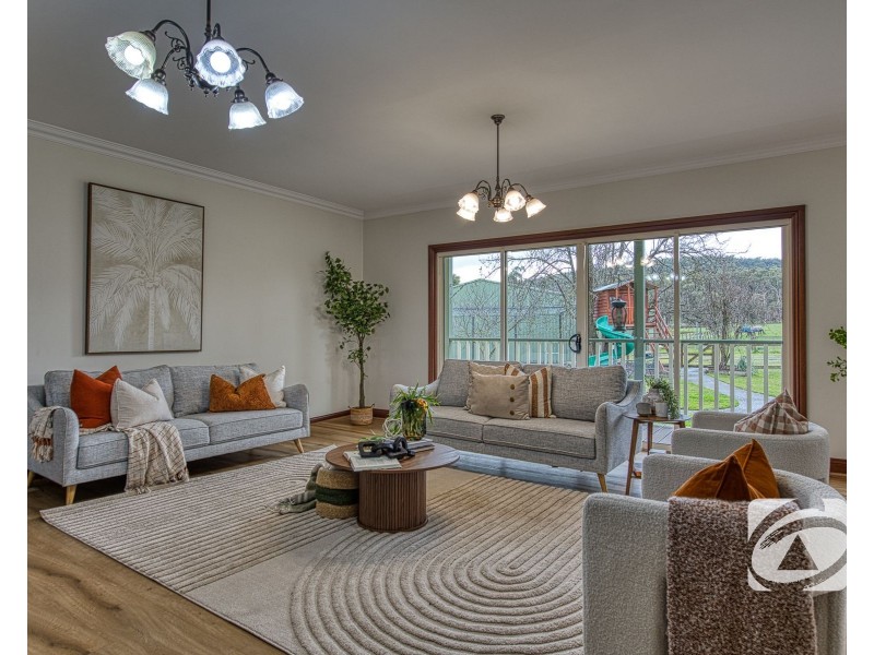 240 Brown Road, Pakenham VIC 3810