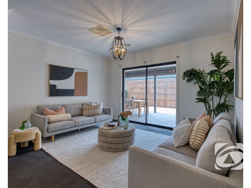 86 Dusseldorp Avenue, Pakenham VIC 3810