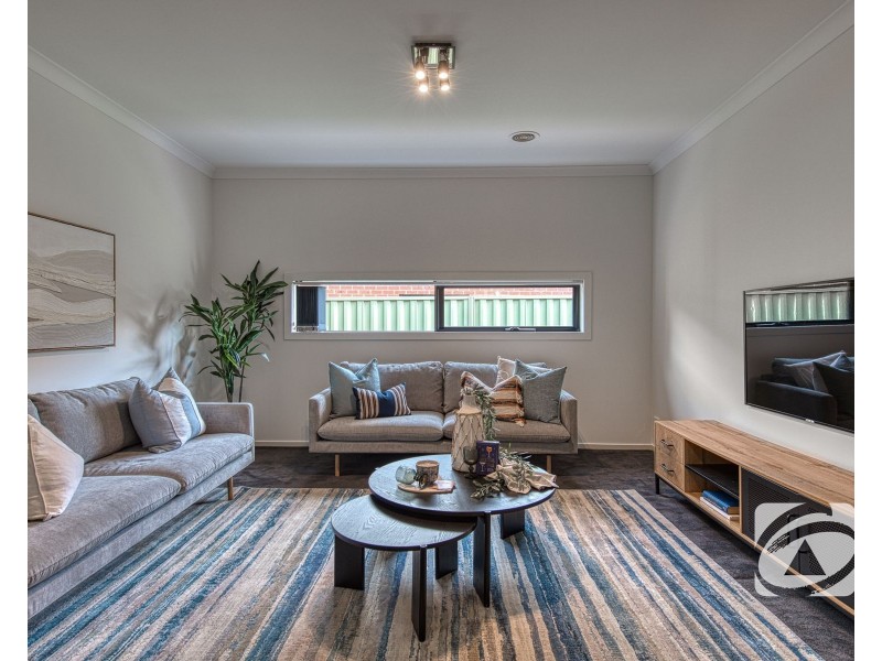 86 Dusseldorp Avenue, Pakenham VIC 3810