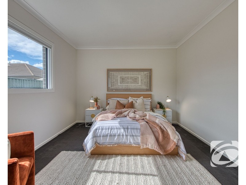 86 Dusseldorp Avenue, Pakenham VIC 3810