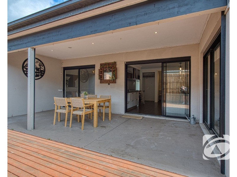 86 Dusseldorp Avenue, Pakenham VIC 3810