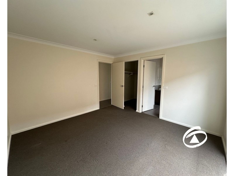 20 Seville Street, Pakenham VIC 3810