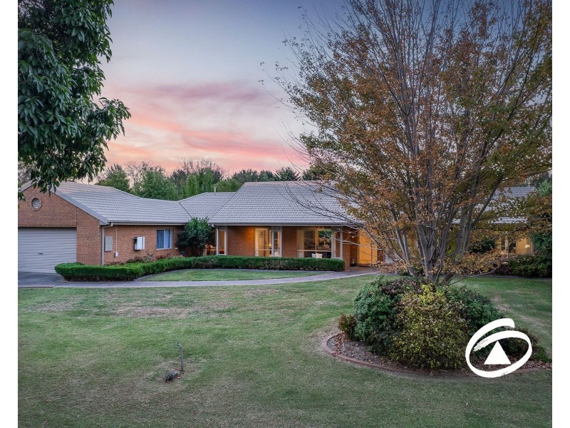 7 Heathdale Road, Narre Warren North VIC 3804