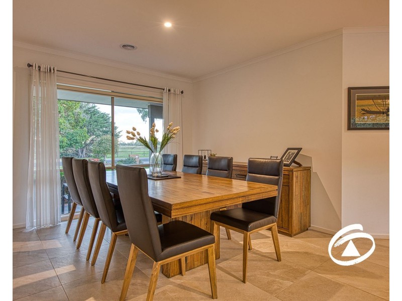 7 Heathdale Road, Narre Warren North VIC 3804