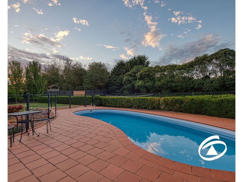 7 Heathdale Road, Narre Warren North VIC 3804