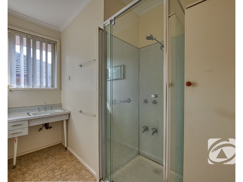 2 & 3/8 Wheeler Street, Berwick VIC 3806