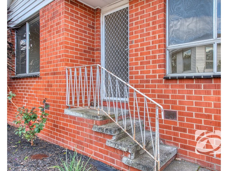 2 & 3/8 Wheeler Street, Berwick VIC 3806